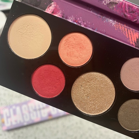 ❌SOLD❌ MAC Risk Taker Personality Eye Palette r/$40 - Picture 7 of 10